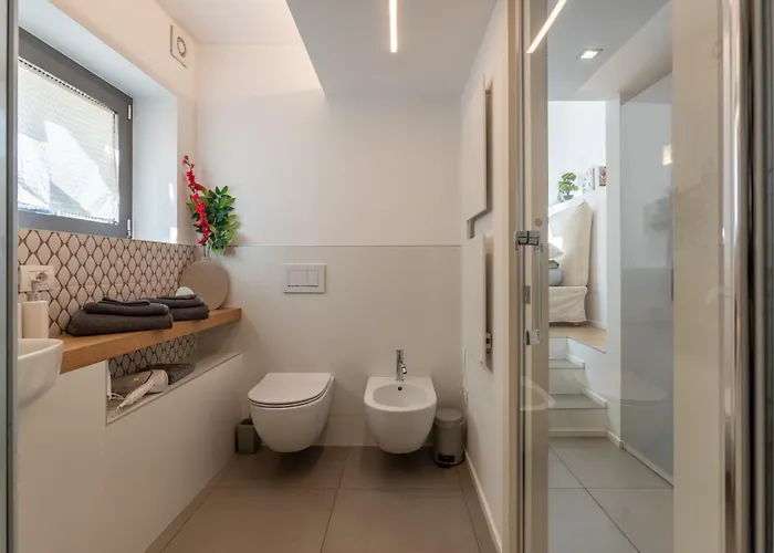 Cozy - In The Heart Of - Vicino Al ゲストハウス 3*
