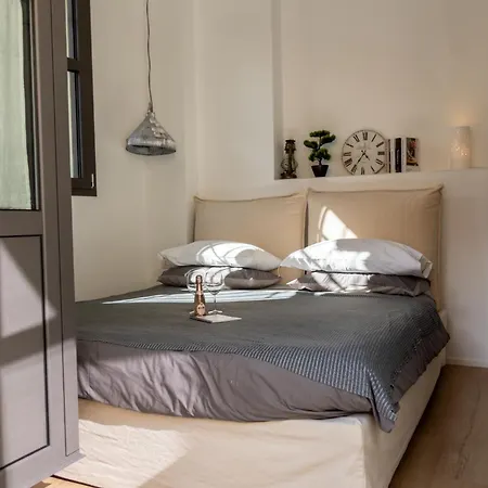 Cozy In The Heart Of * Como